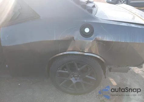 2017 Dodge Challenger T/A из США, поврежденный, VIN 2C3CDZBT2HH639831